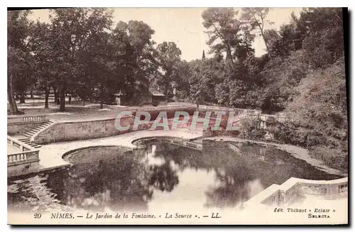 Cartes postales Nimes Le Jardin de la fontaine La Source