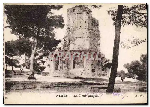 Cartes postales Nimes La Tour Magne