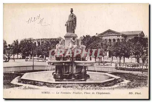 Ansichtskarte AK Nimes La Fontaine Pradier Place de l'Esplanade