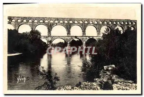 Cartes postales La Douce France Environs de Nimes Gard Le pont du Gard