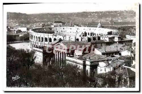 Ansichtskarte AK Nimes Gard Vue generale et les Arenes Romaines