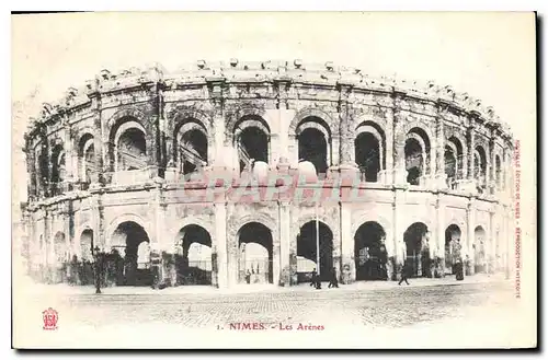 Cartes postales Nimes Les Arenes