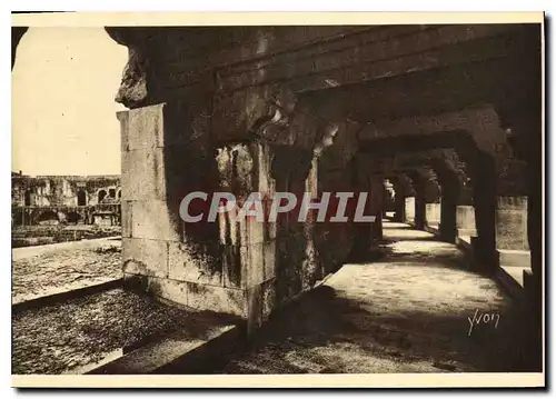 Cartes postales La Douce France Nimes Gard les Arenes galerie monumentale du 1er etage