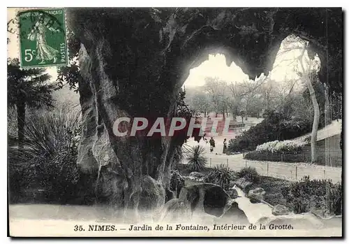 Cartes postales Nimes Jardin de la Fontaine interieur de la Grotte