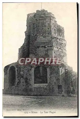 Cartes postales Nimes La Tour Magne