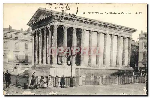 Cartes postales Nimes La Maison Carree