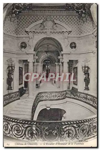 Cartes postales Chateau de Chantilly l'Escalier d'Honneur et le Vestibule