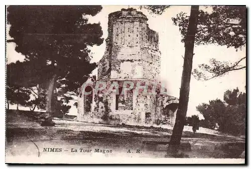 Cartes postales Nimes La Tour Magne