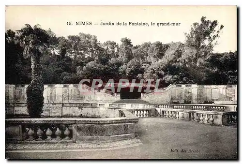 Cartes postales Nimes Jardin de la Fontaine le grand mur