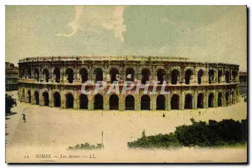 Cartes postales Nimes Les Arenes