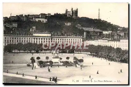 Cartes postales Lyon La Place Bellecour