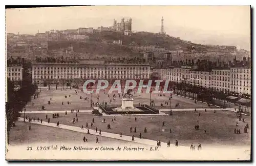 Ansichtskarte AK Lyon Place Bellecour et Coteau de Fourviere