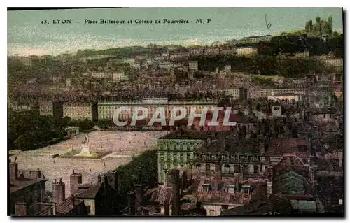 Cartes postales Lyon Place Bellecour et Coteau de Fourviere