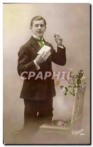 Cartes postales Homme Cigarette Tabac