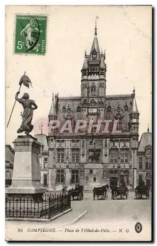 Cartes postales Compiegne Place de l'Hotel de Ville
