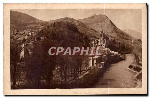 Ansichtskarte AK Lourdes La Basilique et le Monument