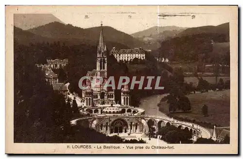 Cartes postales Lourdes La Basilique Vue prise du Chateau fort