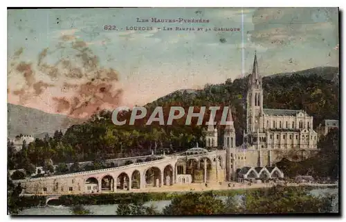 Ansichtskarte AK Les Hautes Pyrenees Lourdes Les Rampes et la Basilique