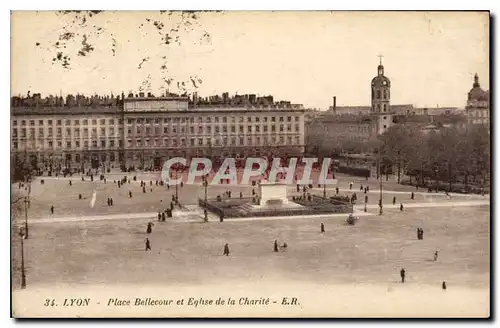 Cartes postales Lyon Place Bellecour et Eglise de la Charite