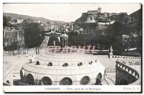 Cartes postales Lourdes Fort pris de la Basilique