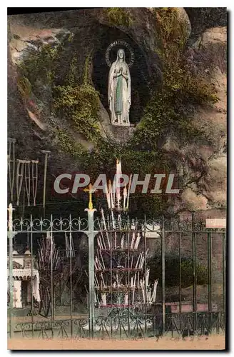 Cartes postales Lourdes La vierge de la grotte