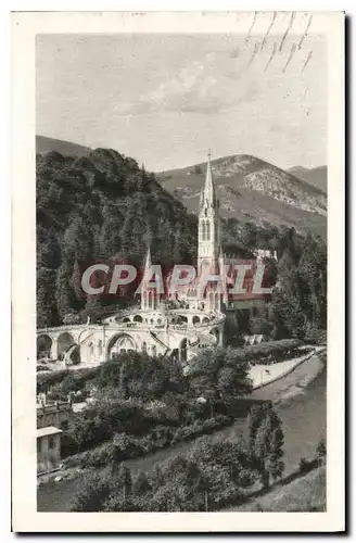 Cartes postales Lourdes La Basilique et le Gave