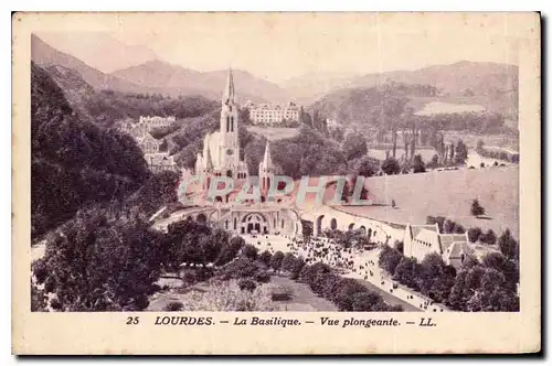 Cartes postales Lourdes La Basilique Vue plongeante