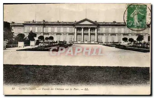 Cartes postales Compiegne Facade du Chateau sur le Parc