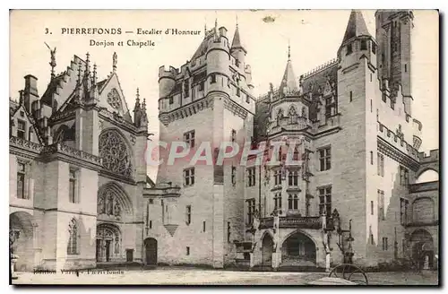 Cartes postales Pierrefonds Escalier d'Honneur Donjon et Chapelle