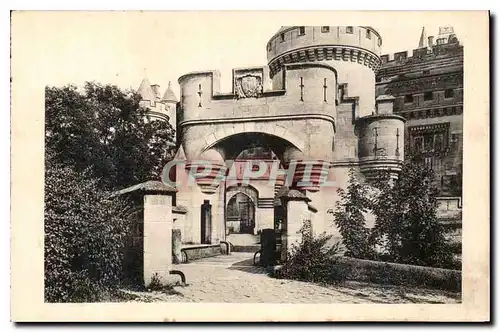 Ansichtskarte AK Chateau de Pierrefonds Defenses exterieures