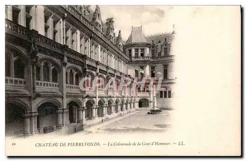 Ansichtskarte AK Chateau de Pierrefonds la Colonnade de la Cour d'Honneur