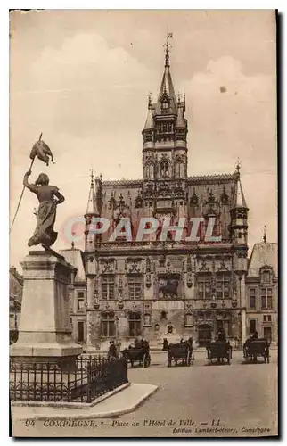 Cartes postales Compiegne Place de l'Hotel de Ville