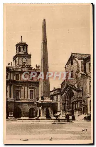 Ansichtskarte AK Arles Bouches du Rhone Cathedrale St Trophime l'Obelisque romain