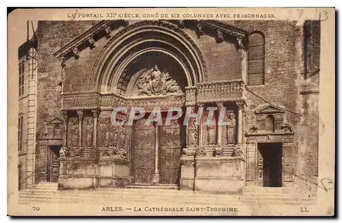 Cartes postales Arles la Cathedrale Saint Trophime