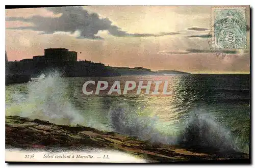 Cartes postales Soleil Couchant a Marseille