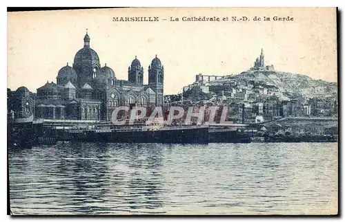 Cartes postales Marseille la Cathedrale et N D de la Garde