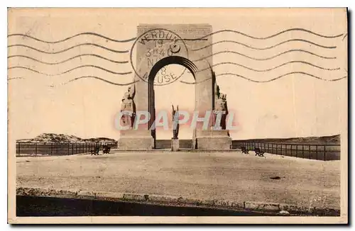 Ansichtskarte AK Marseille Bouches du Rhone le monument Aux Heros de l'Armee d'Orient et des Terres lointaines