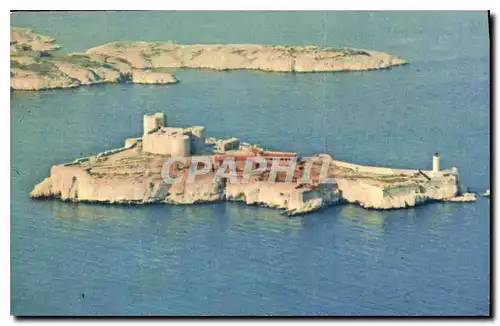 Cartes postales Marseille vue aerienne du Chateau d'If au fond les Iles du Frioul