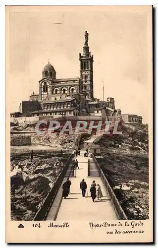 Cartes postales Marseille Notre Dame de la Garde vue des Ascenseurs