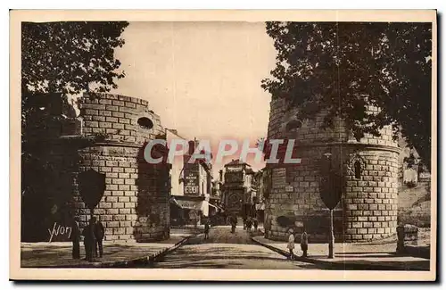 Cartes postales Arles Bouches du Rhone Porte de la Cavalerie