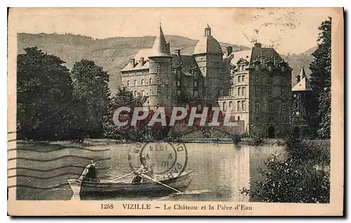 Ansichtskarte AK Vizille le Chateau et la Piece d'Eau