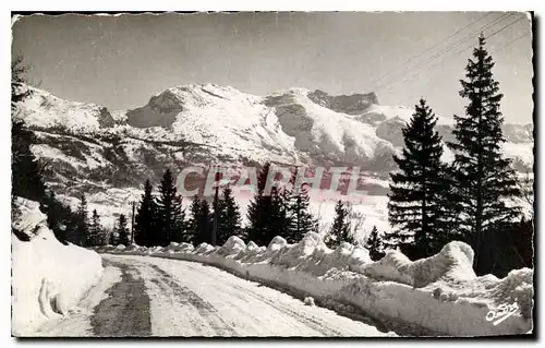 Ansichtskarte AK Les Belles Alpes Francaises Route de Lans a Autrans Isere par le Col de la Croix Perrin au fond