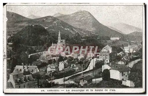 Cartes postales Lourdes la Basilique et la Route de Pau