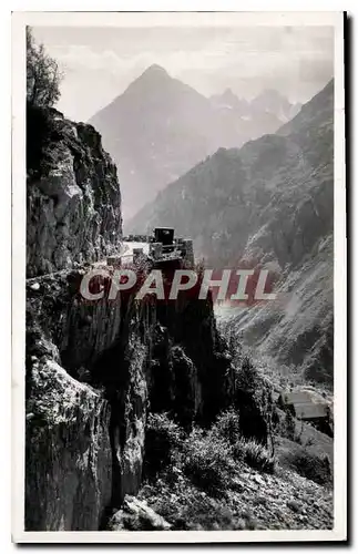 CARTE PHOTO Precipice