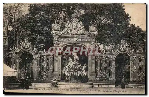 Cartes postales Nancy Place Stanislas Grilles en Fer forge de Jean Lamour Fontaine d'Amphitrite