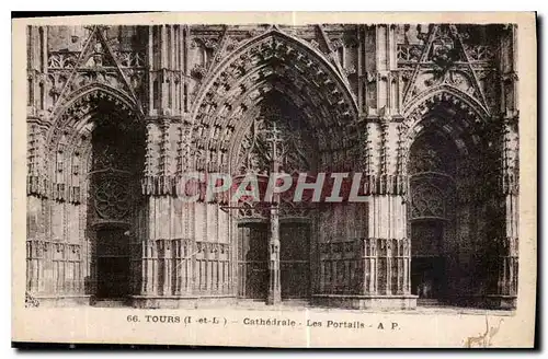 Cartes postales Tours I et L Cathedrale les Portails