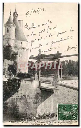 Cartes postales Chenonceaux le Chateau la Tour des Margues le Pont Levis et les Douves