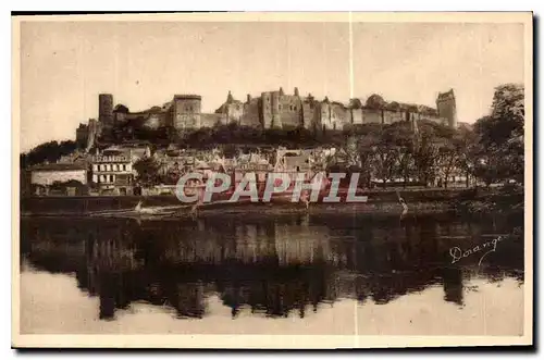 Cartes postales Chinon I et L vue generale du Chateau Monument historique X au XV siecle et la Vienne