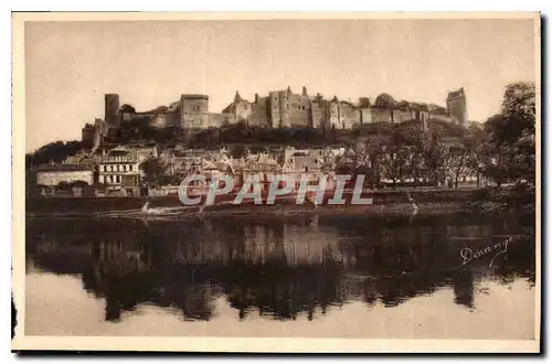 Ansichtskarte AK Chinon I et L vue generale du Chateau Monument historique X au XV siecle et la Vienne