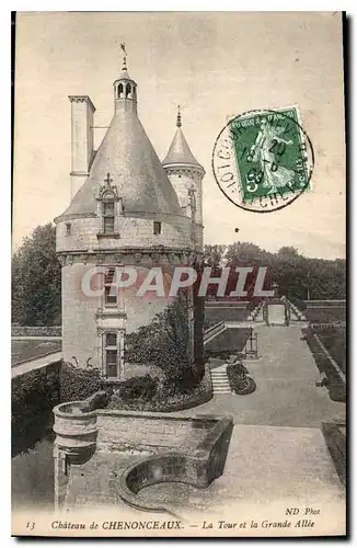 Cartes postales Chateau de Chenonceaux La Tour et la Grande Allee